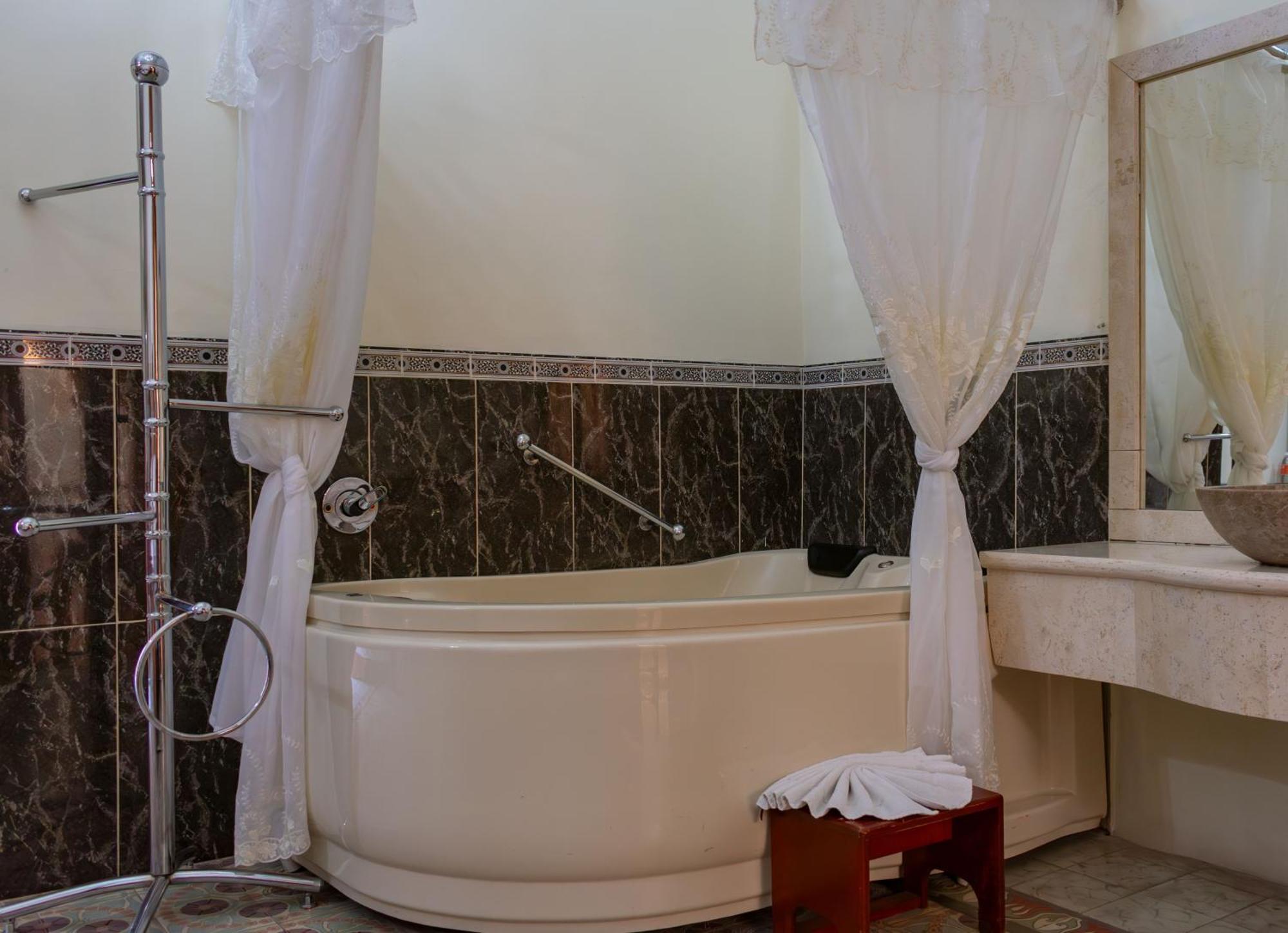 Hotel Casona Misiones Querétaro Eksteriør billede